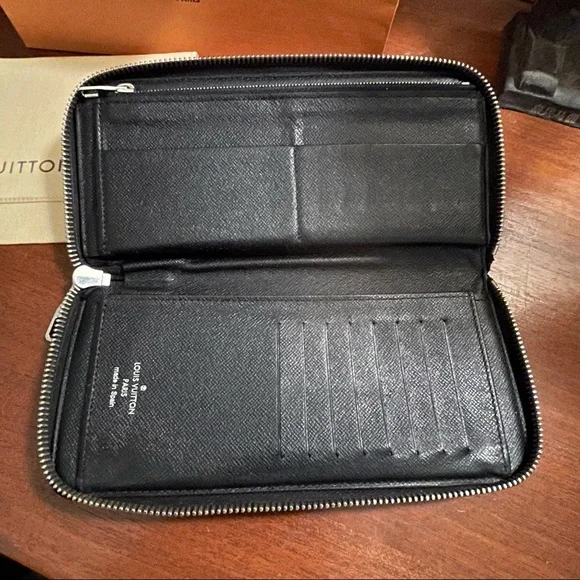 Louis Vuitton Zippy Damier Graphite Vertical Long Wallet - Picture 4 of 16